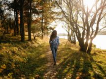 Young couple love love story autumn forest park pd7ni0i0ryjhiok97l7rns6h7v5vvyewwxdiinxi9a 215x161