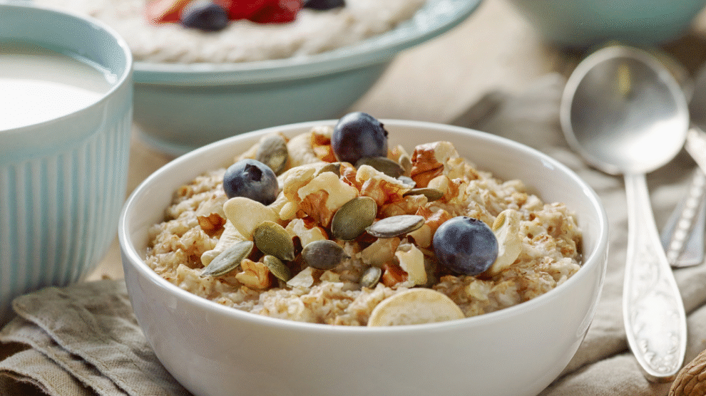 Kasza z borówkami i płatkami migdała