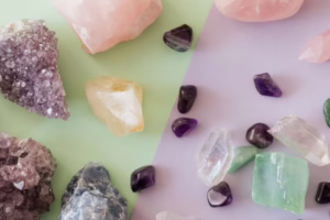 Zastosowanie krysztalow w litoterapii 300x200