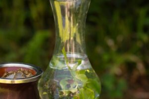 2150219490 2 300x200