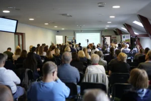 DSC0484 scaled 1 300x200