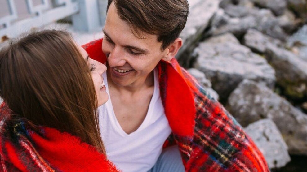 Jak kochaja Polacy 990x556