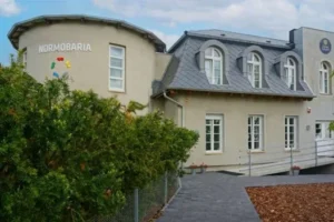 Normobaria Rychnow Kolonia jpg 300x200