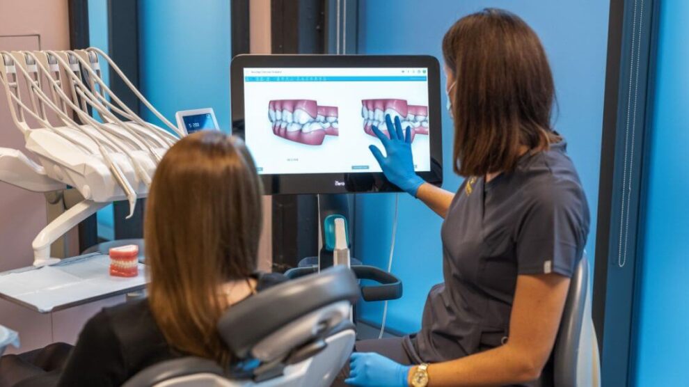 Przeglad zdrowia jamy ustnej Medicover 990x556