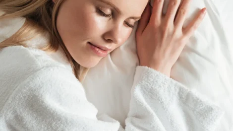 Close up portrait beautiful young woman bathrobe scaled 1 470x264