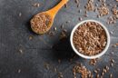 Siemie lniane nasiona lnu superfood pojecie zdrowej zywnosci ekologicznej 130x86
