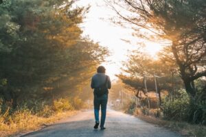 Spacer w ciszy 1 300x200