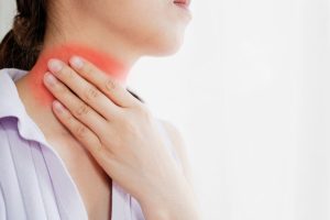 domowe sposoby na zapalenie krtani