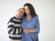 Anna Dymna z podopiecznym Fundacji