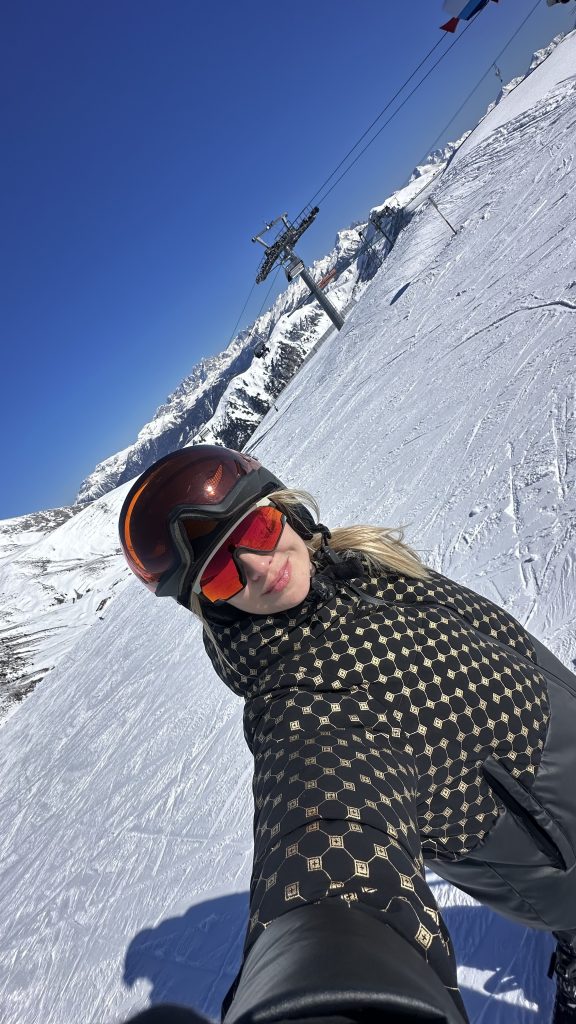 Basia 576x1024