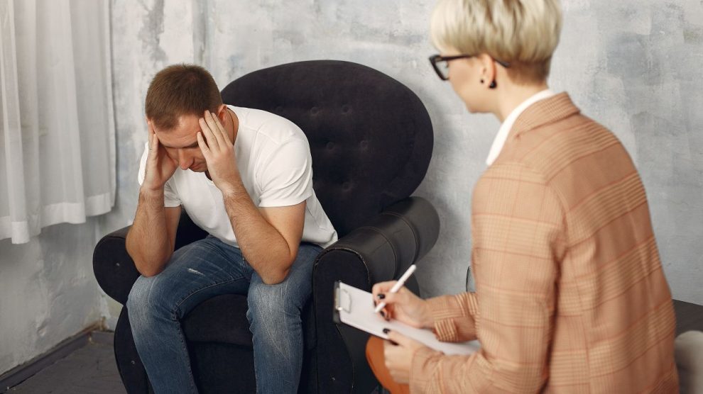 jak radzić sobie z presją otoczenia