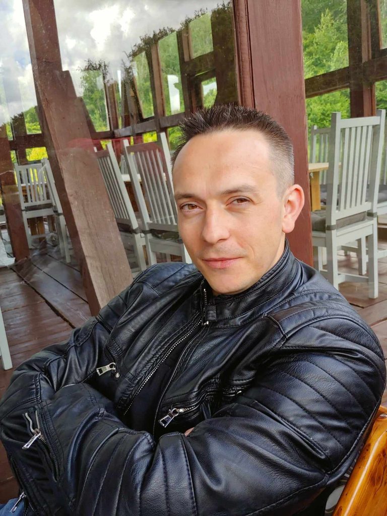 Jakub Lipniewski 768x1024