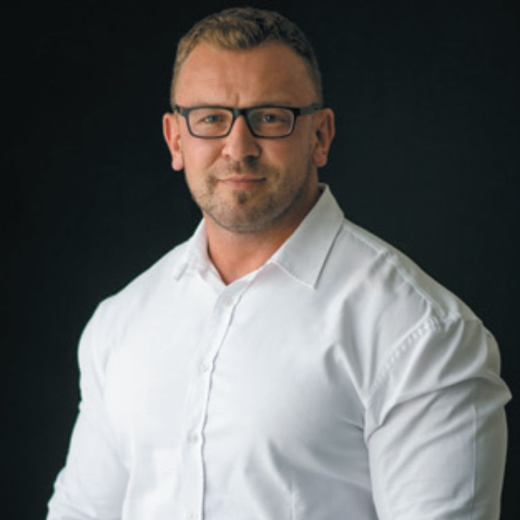Dr Piotr Kaczka