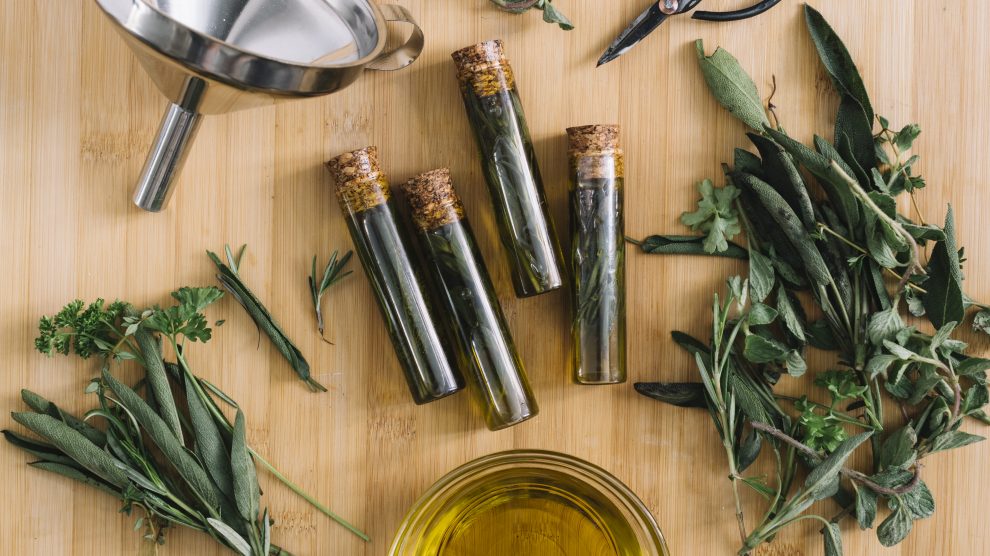 Retaining herbs 990x556