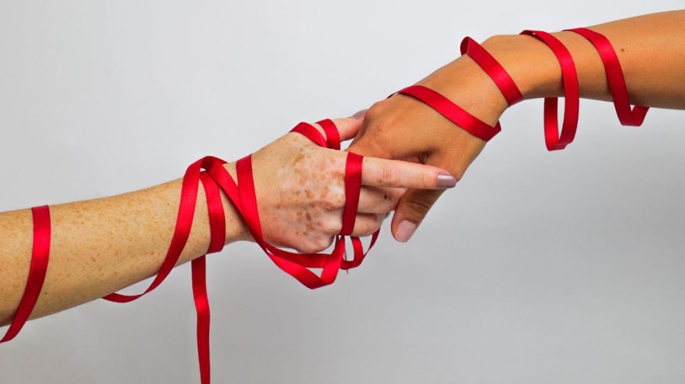 HIV w Polsce – 35 tys  zakazen i skuteczne leczenie 990x556