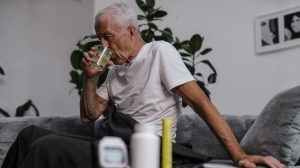 Jak przetrwac upaly przy wielu schorzeniach 300x168