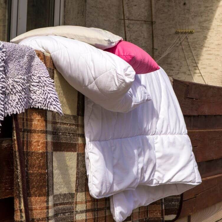 pościel na balkonie przez całą noc